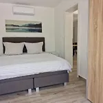 Grosses Zur Alleinigen Nutzung Mit Pool By Interhome Feriehus