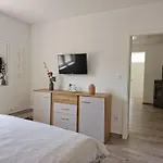 Feriehus Grosses Zur Alleinigen Nutzung Mit Pool By Interhome