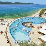 Feriehus Grosses Zur Alleinigen Nutzung Mit Pool By Interhome Bilice