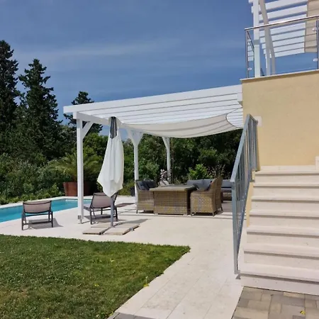 Holiday home Grosses Zur Alleinigen Nutzung Mit Pool By Interhome