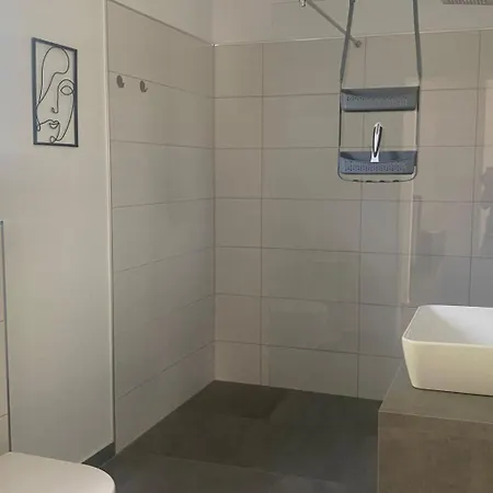 Grosses Zur Alleinigen Nutzung Mit Pool By Interhome *