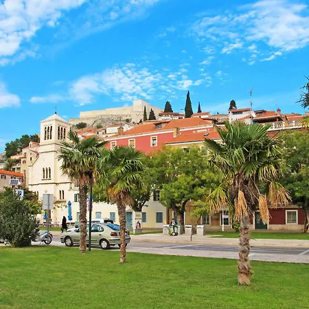 Vakantiehuis Grosses Zur Alleinigen Nutzung Mit Pool By Interhome Bilice