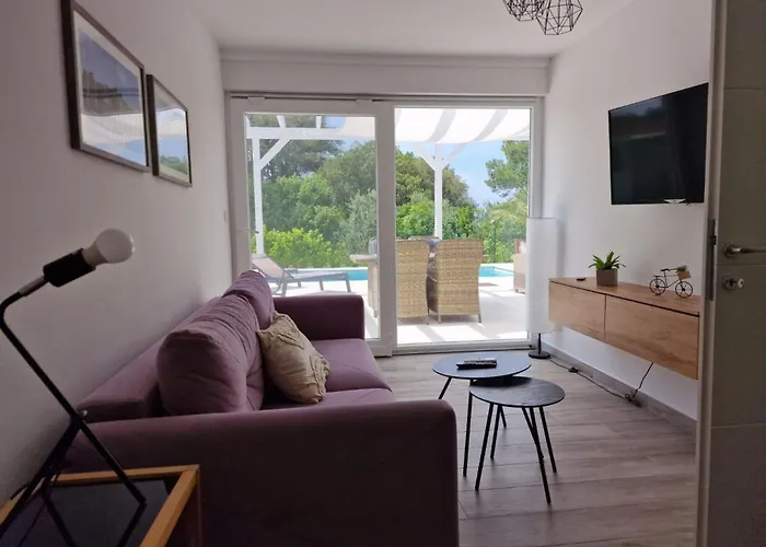 Grosses Zur Alleinigen Nutzung Mit Pool By Interhome Vakantiehuis *