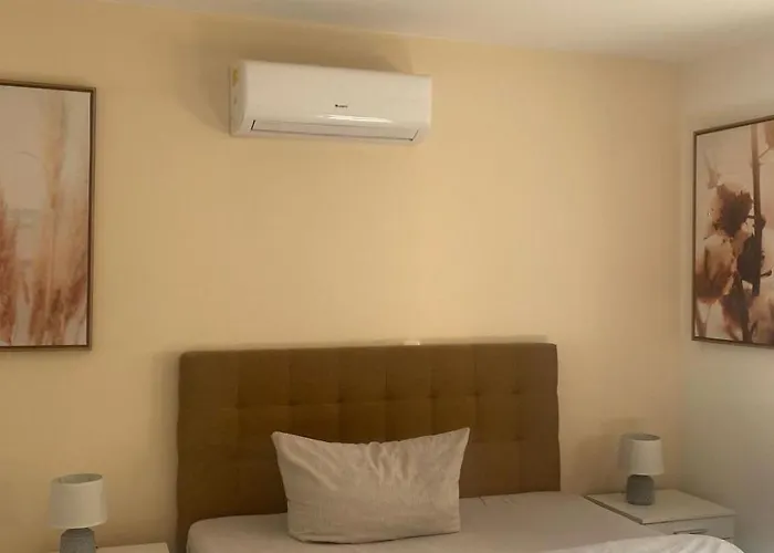 Grosses Zur Alleinigen Nutzung Mit Pool By Interhome Bilice