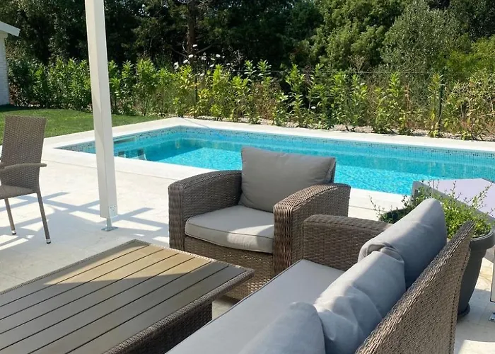 Feriehus Grosses Zur Alleinigen Nutzung Mit Pool By Interhome *