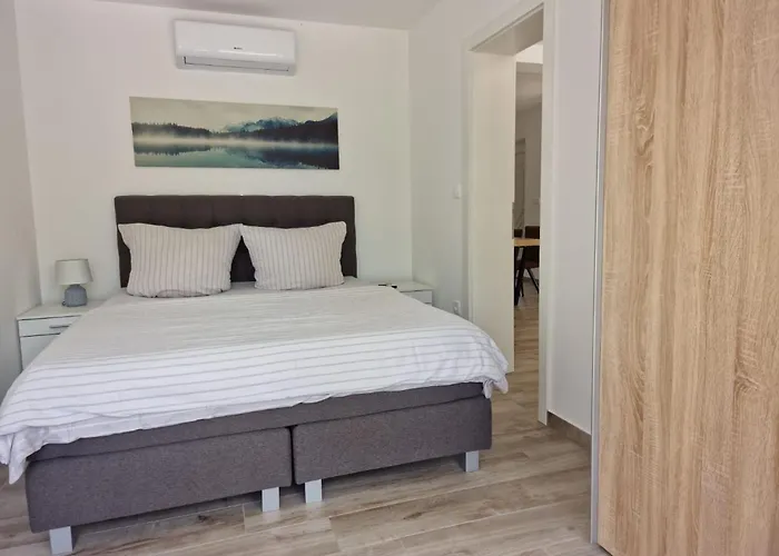 Grosses Zur Alleinigen Nutzung Mit Pool By Interhome Feriehus